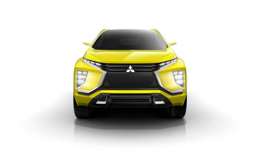  Mitsubishi eX Concept 2015 года  (фото 10 из 33)